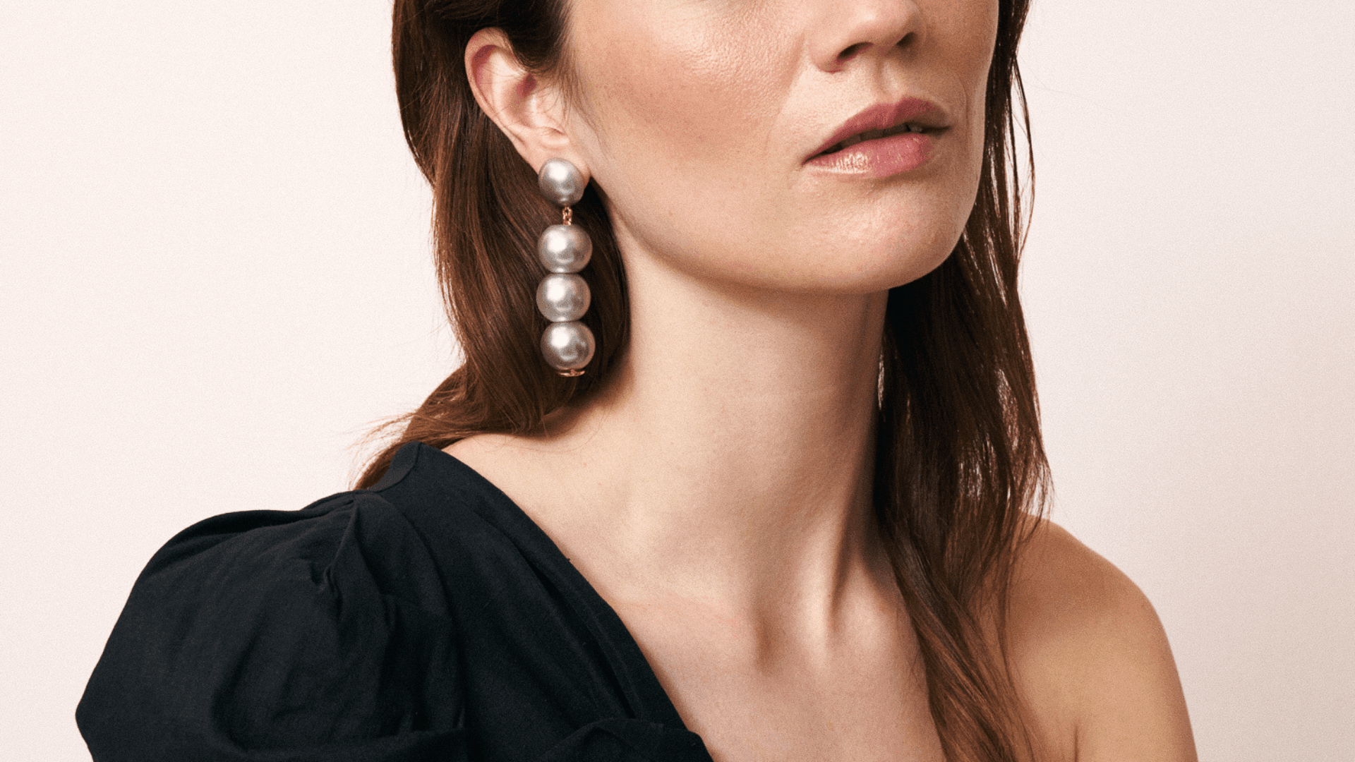 Pearl Earring - Vanessa Baroni