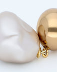 VB X Jennifer Knäble Big Organic Pearl Earring with Gold Champagner Pearl - Vanessa Baroni