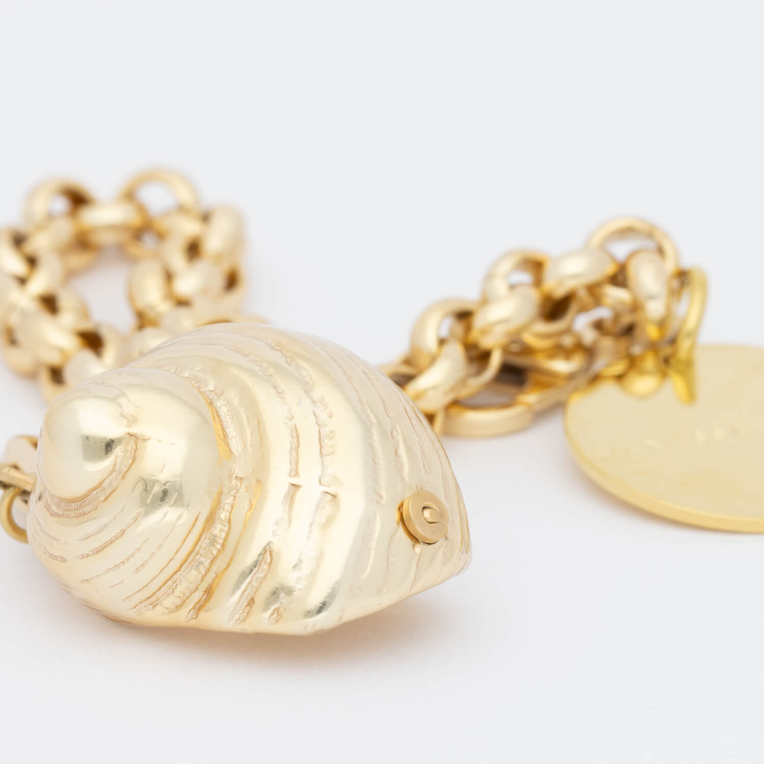 Shell Bracelet Gold