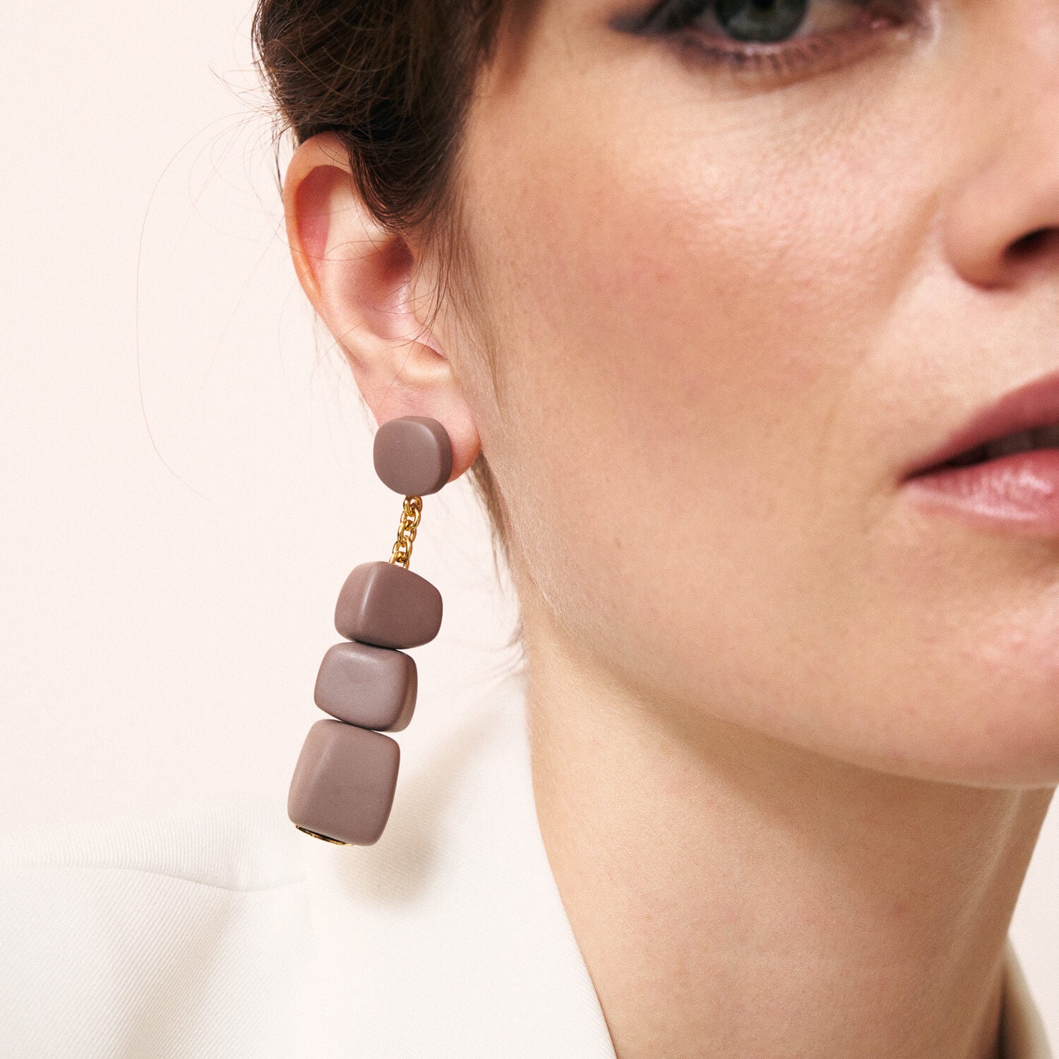 Organic Shaped Earring Matt Taupe - Vanessa Baroni