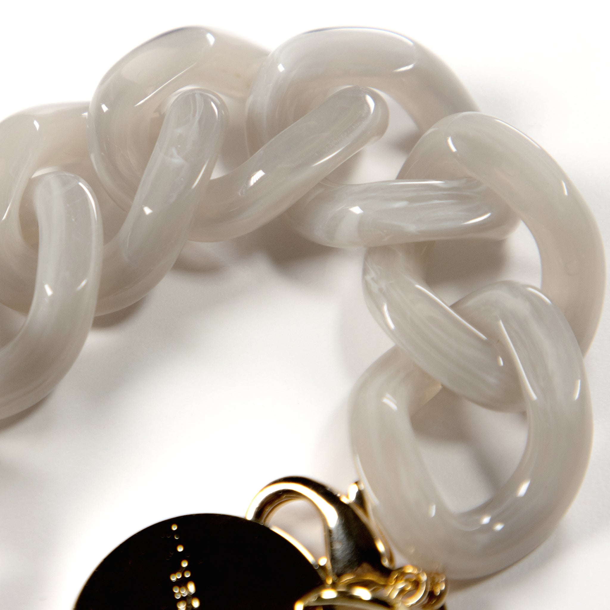 Flat Chain Link Bracelet Taupe Opaline I Acryl Jewellery I Onlineshop -  Vanessa Baroni
