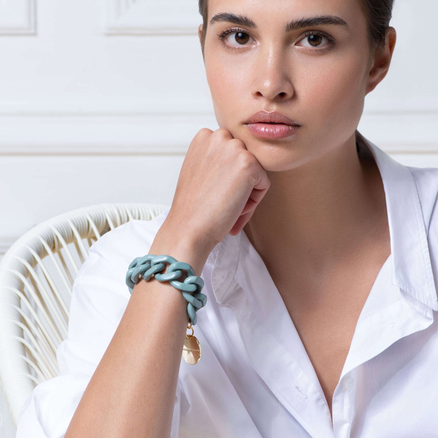 Flat Chain Link Bracelet Taupe Opaline I Acryl Jewellery I Onlineshop -  Vanessa Baroni